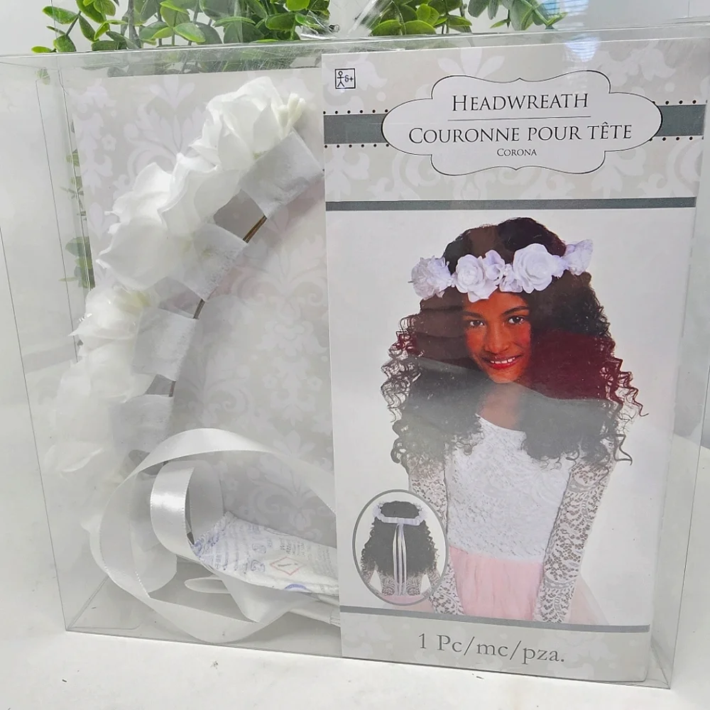 NIB White Floral Headwreath